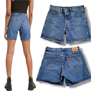 Levis 501 Jean Shorts Womens 31 Large  Wash Blue Cotton Denim Button Fly
